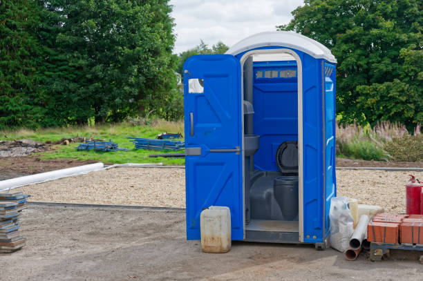 Types of Portable Toilets We Offer in Longtown, OK